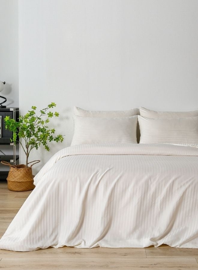 لونا هوم ساتان جردت حجم الملك 6 قطع (1 غطاء لحاف - 220 * 240 سم. 1 ورقة مرنة مزودة (على الزوايا فقط مرنة) - 200 * 200 سم + 30 سم. 4 أغطية للوسائد - 50*75 سم.). مجموعة الفراش الناعمة بدون تعبئة، مسحوق أبيض صلب اللون. - Image 1